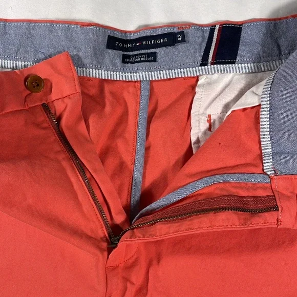 Tommy Hilfiger mens salmon pink basic flat front 8" chino shorts - size 42 - Picture 6 of 11